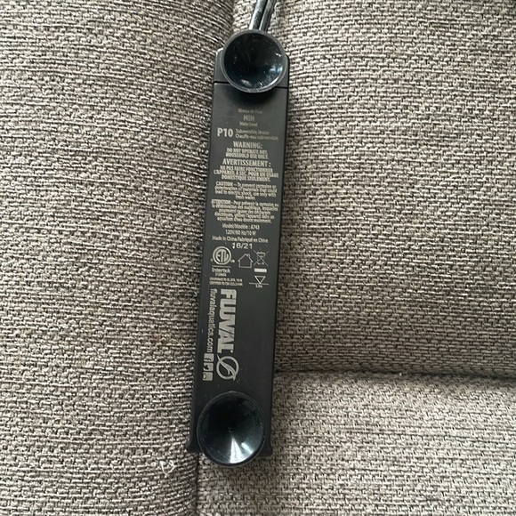 Fluval P10 Submersible Aquarium Heater, 10 W, up to 3 US Gal (10 L) - Picture 3 of 4